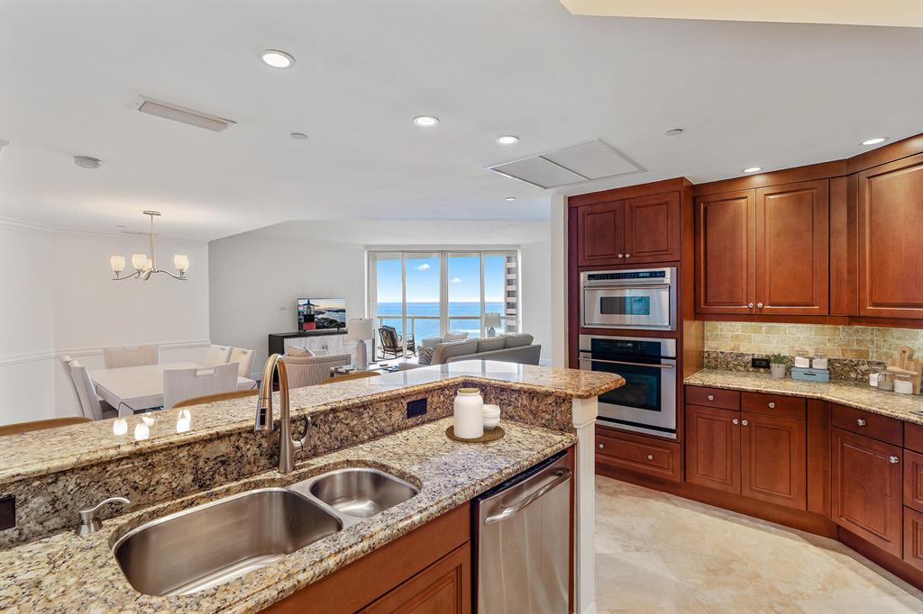 4600 N Ocean Drive 1202