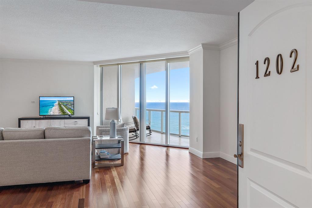 4600 N Ocean Drive 1202