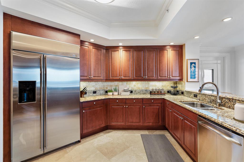 4600 N Ocean Drive 1202