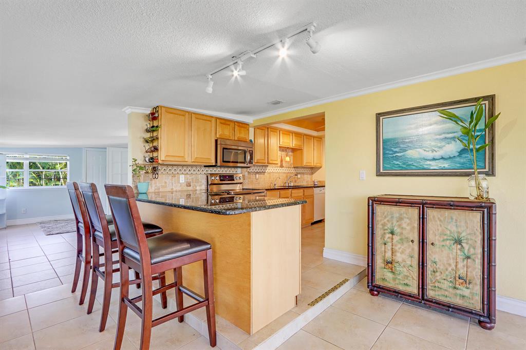 5672 SE Nassau Terrace