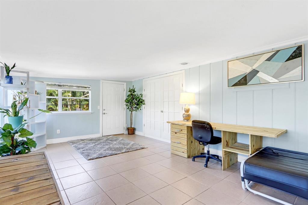 5672 SE Nassau Terrace