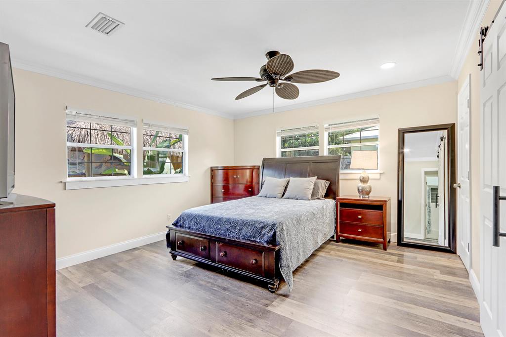 5672 SE Nassau Terrace