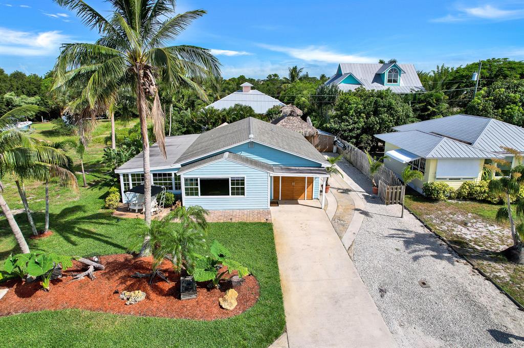 5672 SE Nassau Terrace