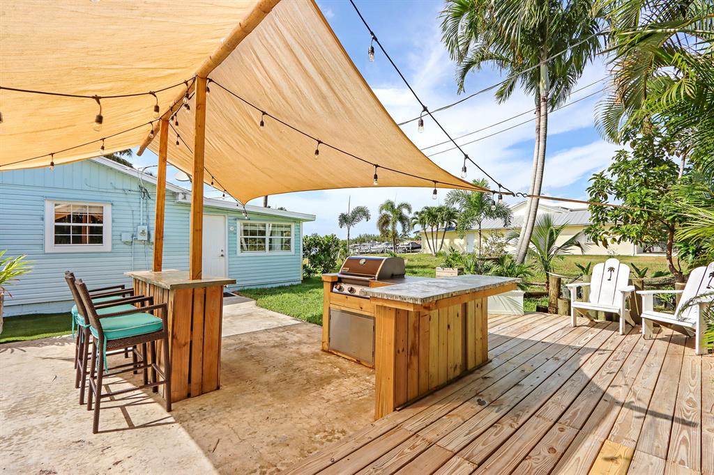 5672 SE Nassau Terrace