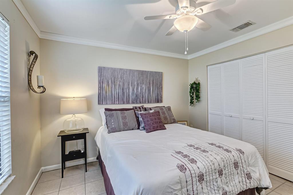 707 Stonewood Court 19d