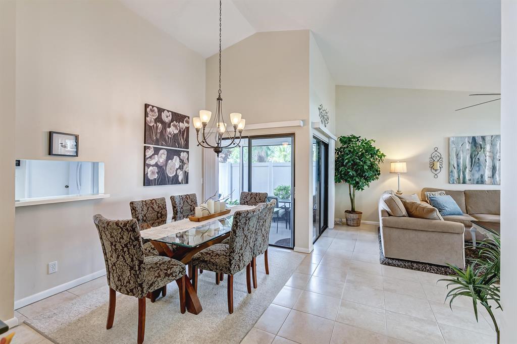 707 Stonewood Court 19d