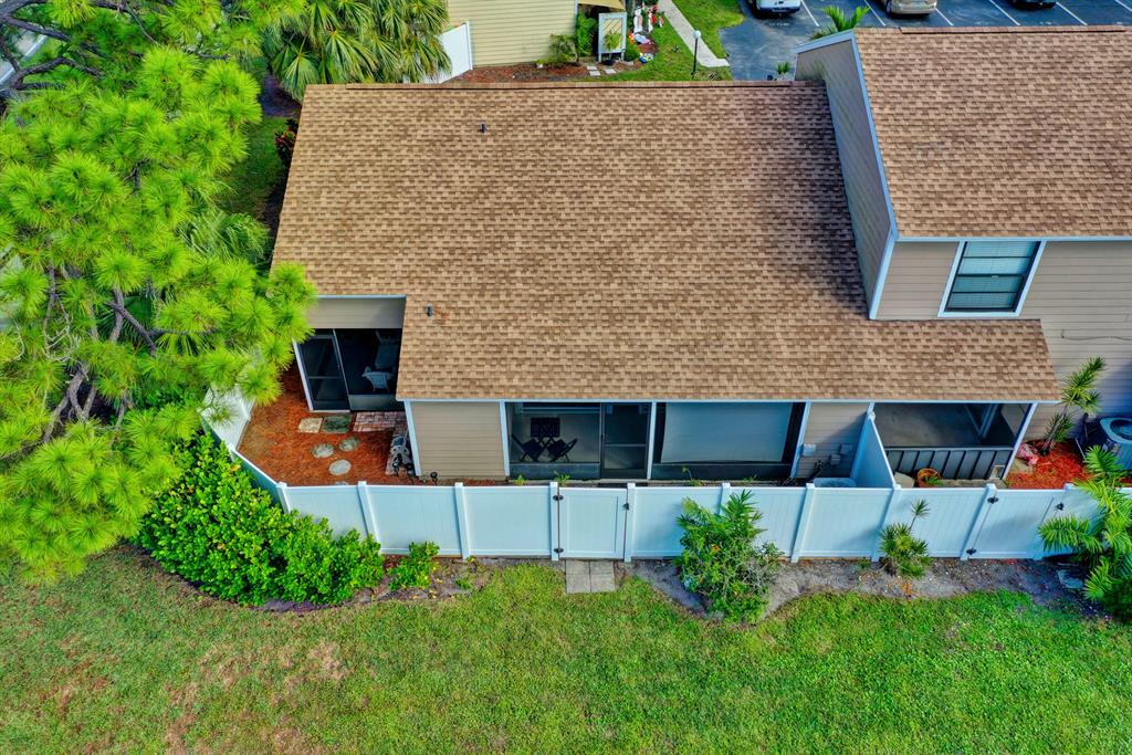 707 Stonewood Court 19d