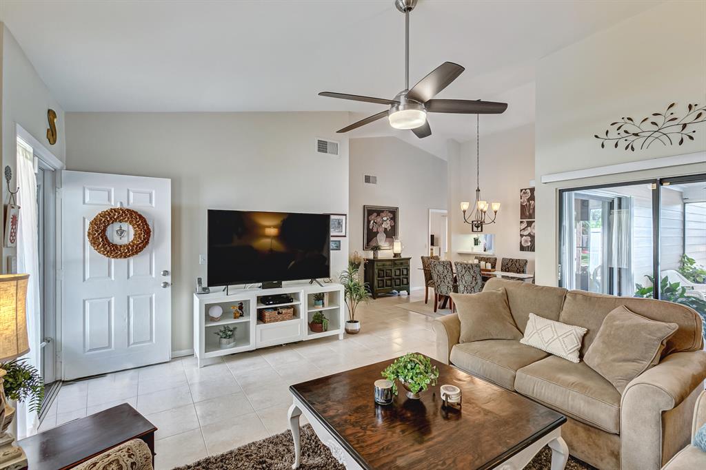 707 Stonewood Court 19d
