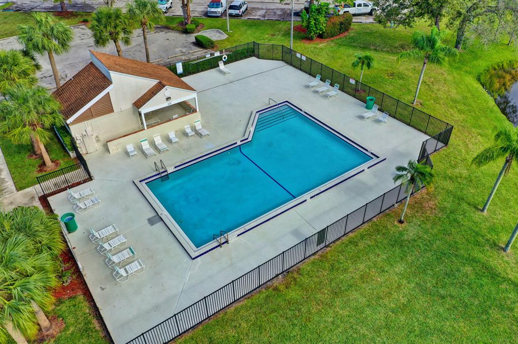707 Stonewood Court 19d