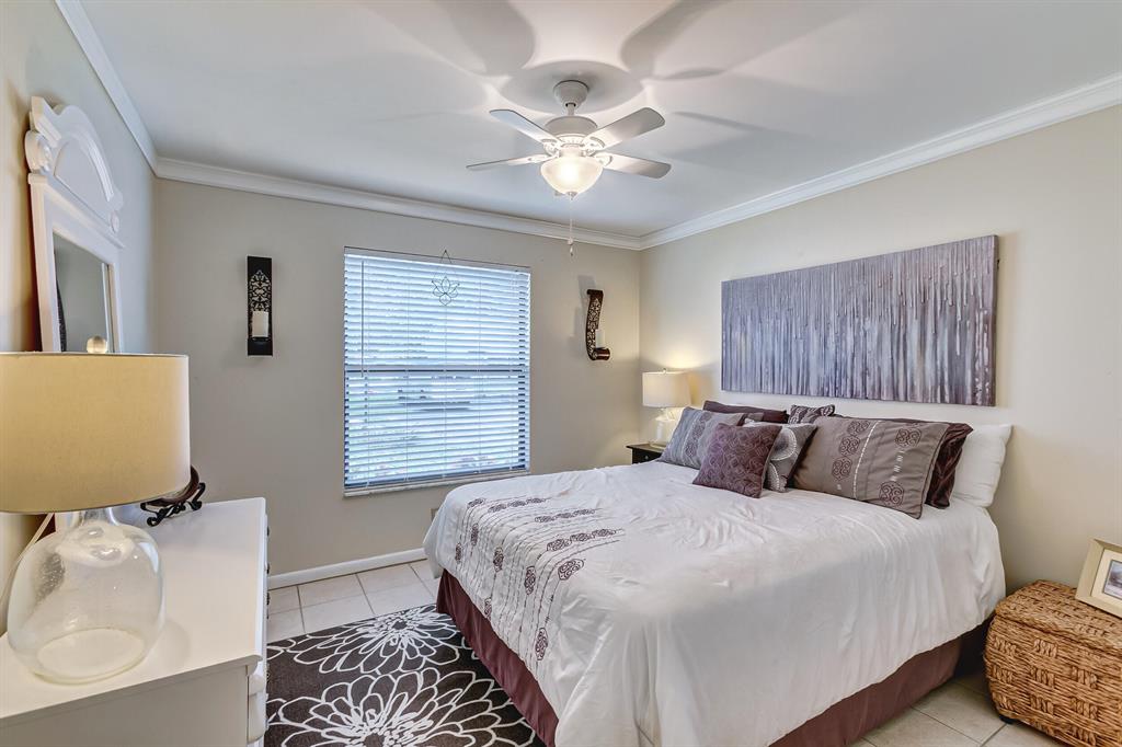 707 Stonewood Court 19d