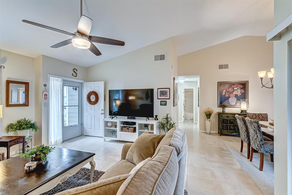 707 Stonewood Court 19d