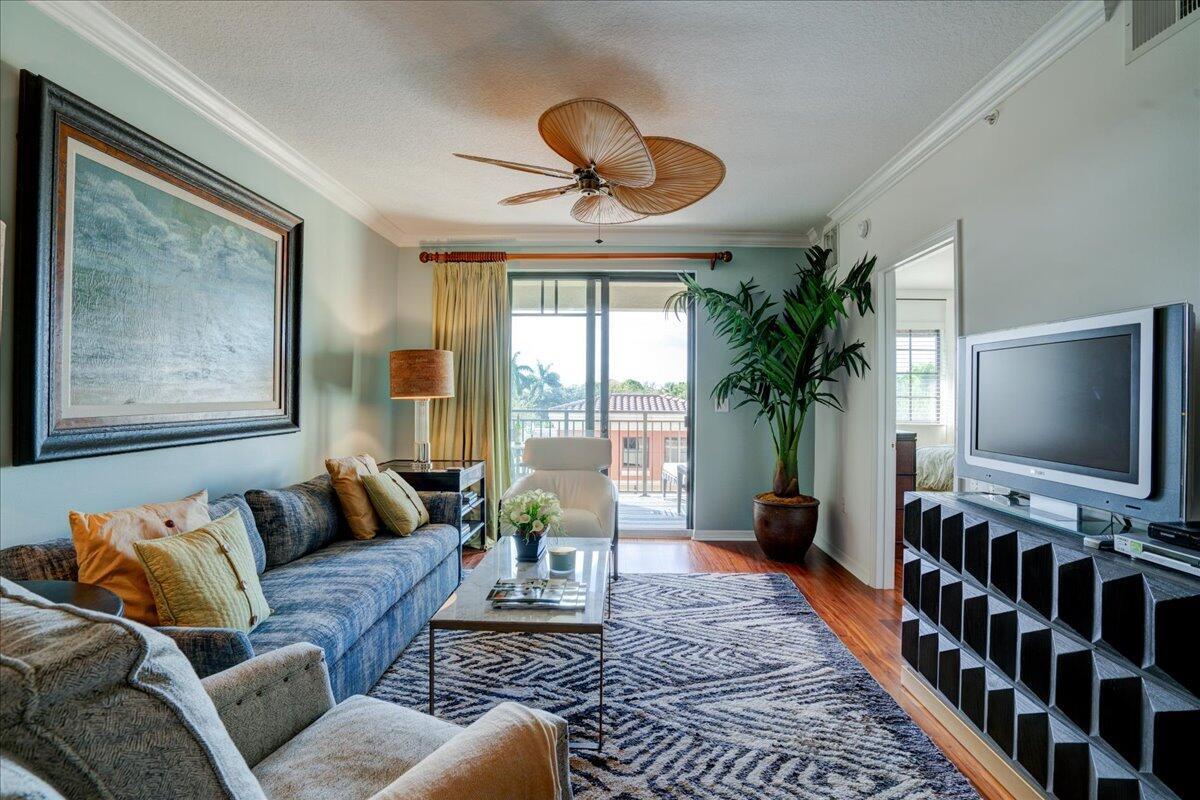 4883 Pga Boulevard 304