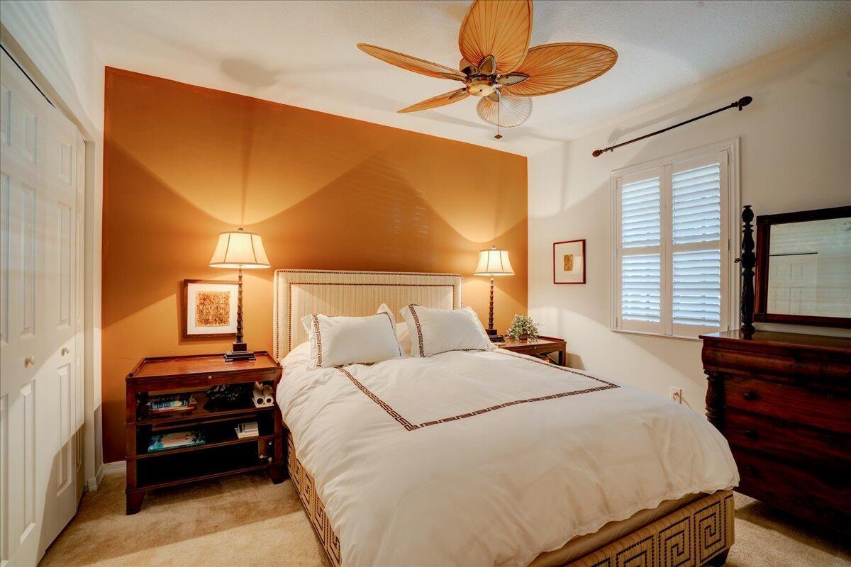 4883 Pga Boulevard 304