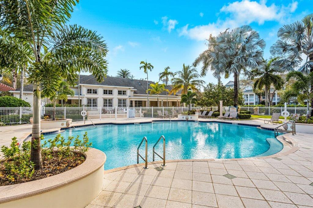 125 Galicia Way 204