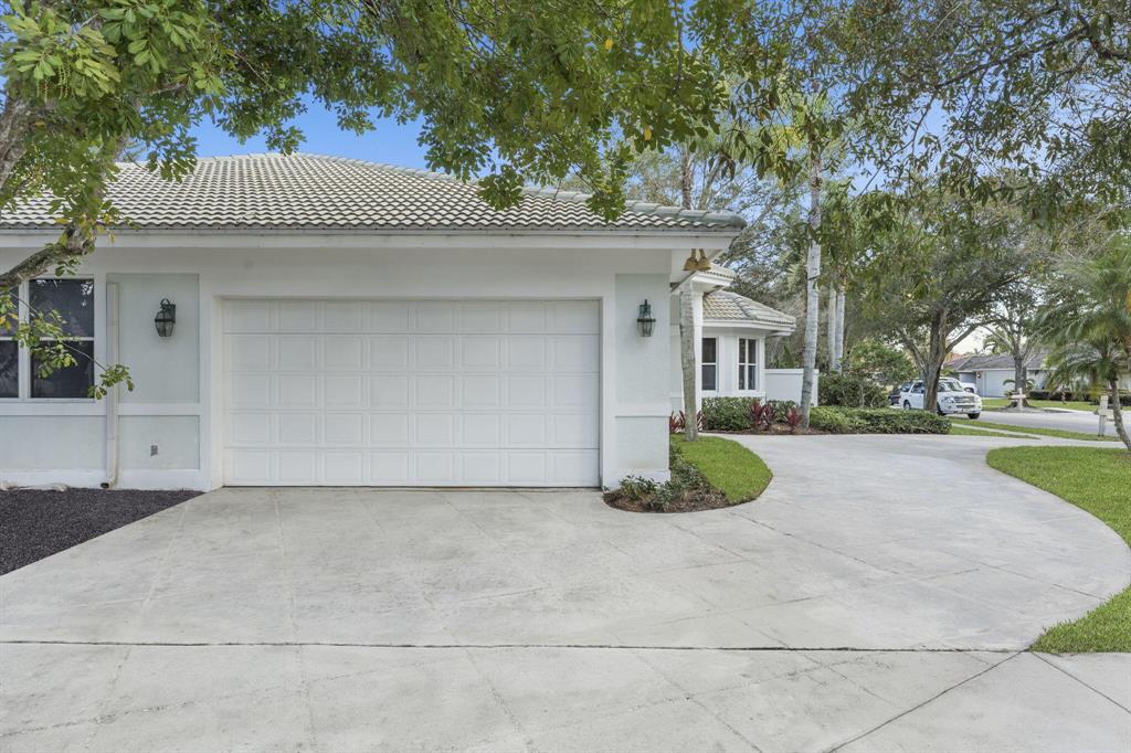 6469 Longleaf Pine Drive