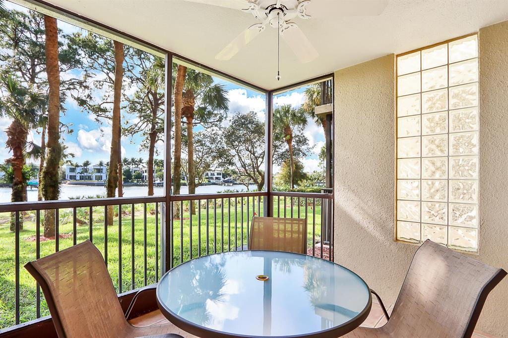 1001 Seafarer Circle 102