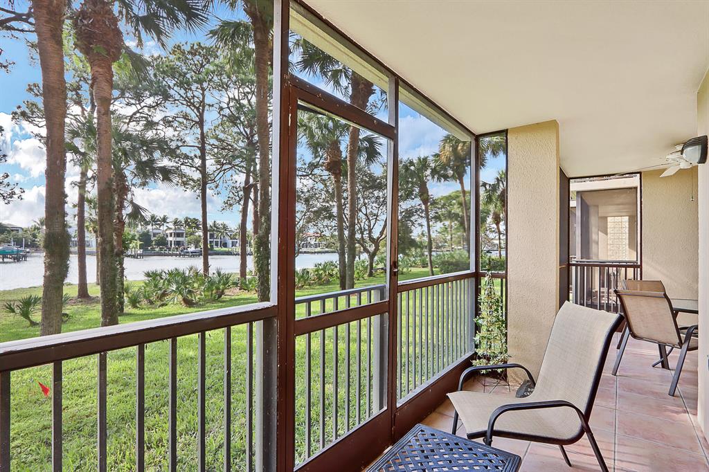 1001 Seafarer Circle 102