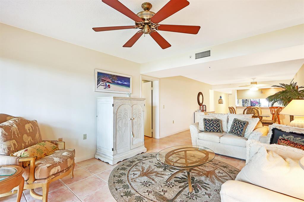 1001 Seafarer Circle 102