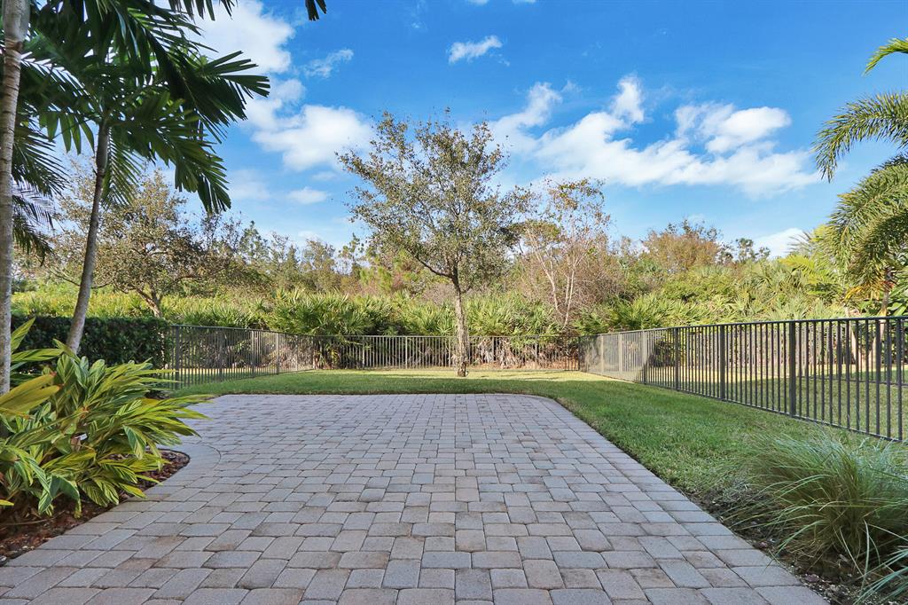 5085 Dulce Court