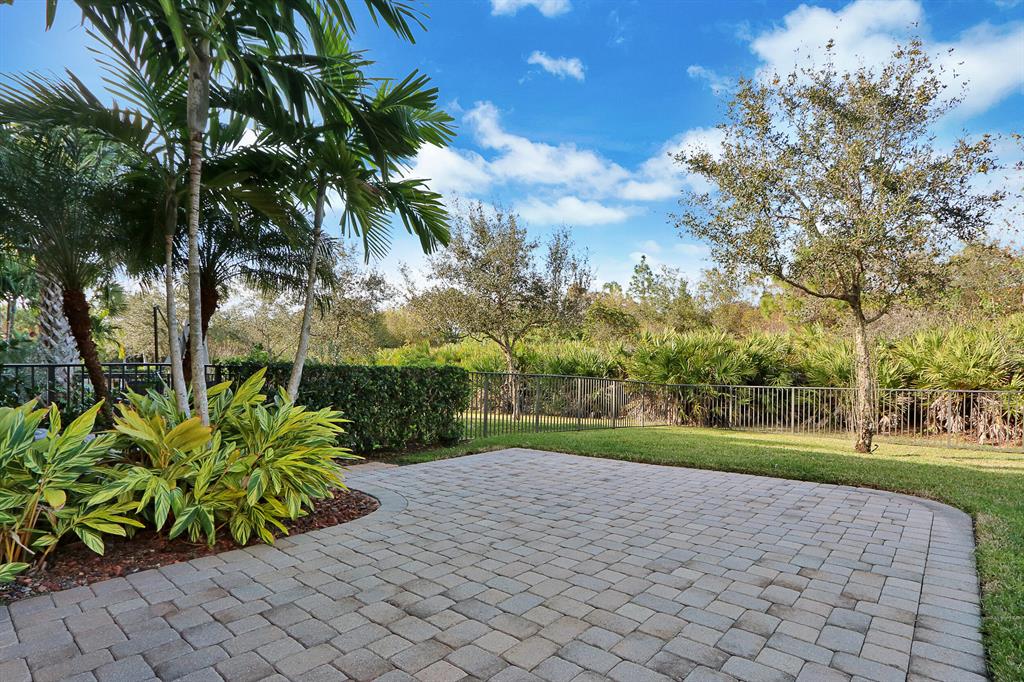 5085 Dulce Court