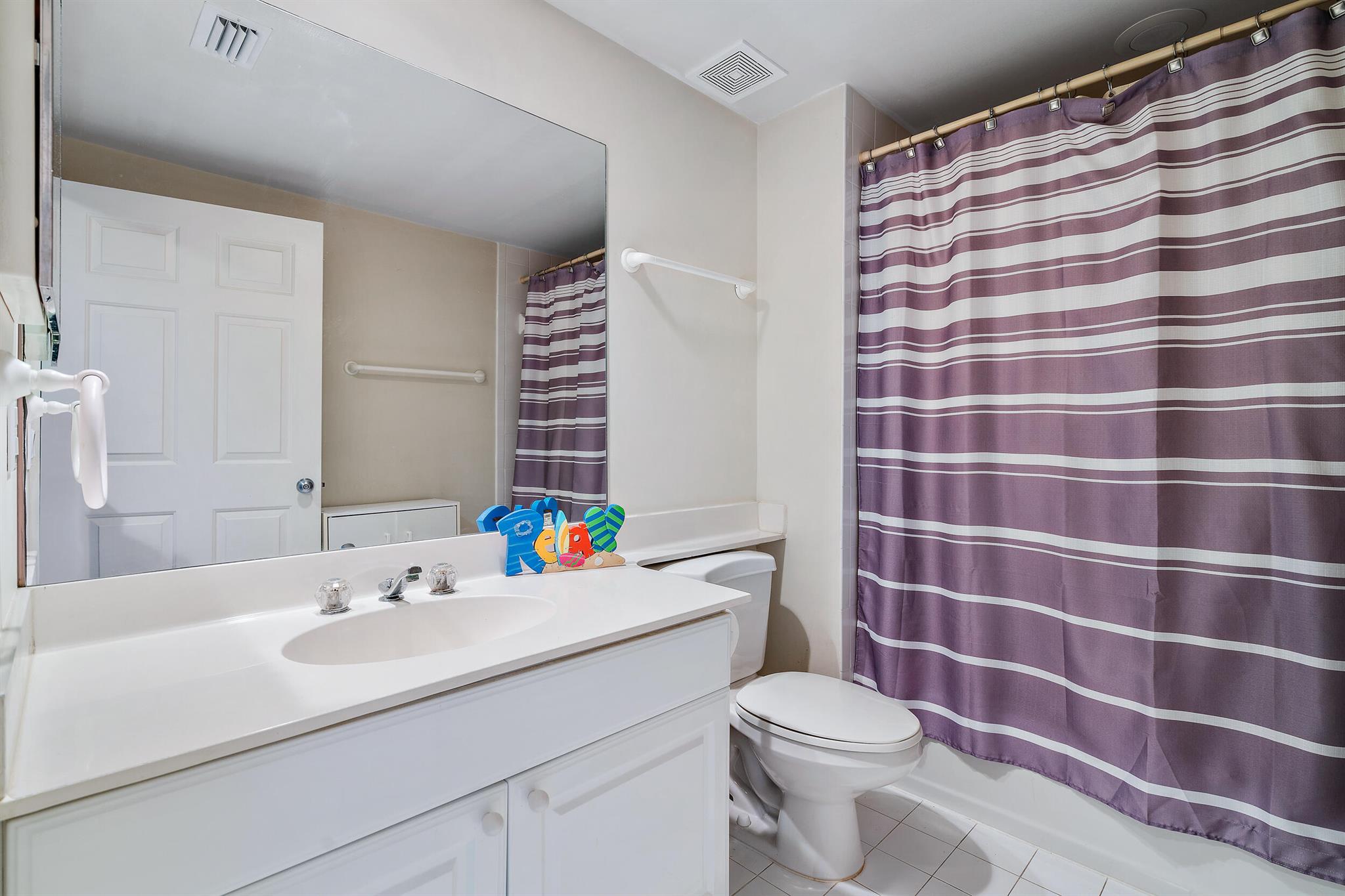 5750 NE Island Cove Way 3109