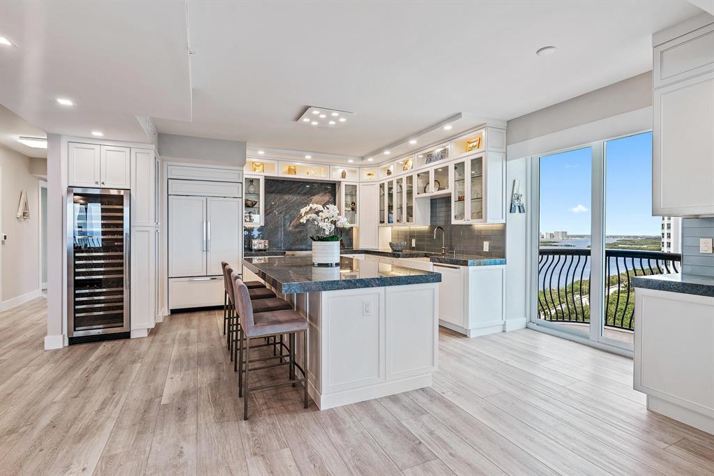 5150 N Ocean Drive 1901