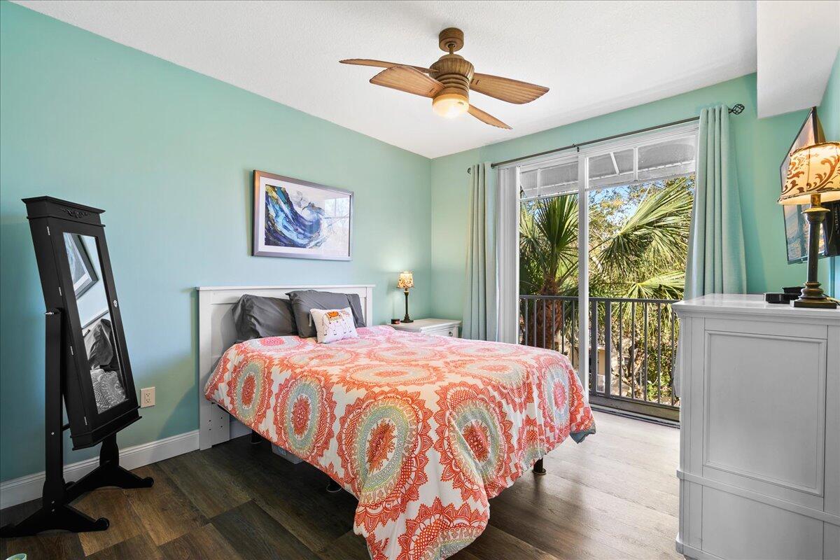 1136 Town Center Drive 22