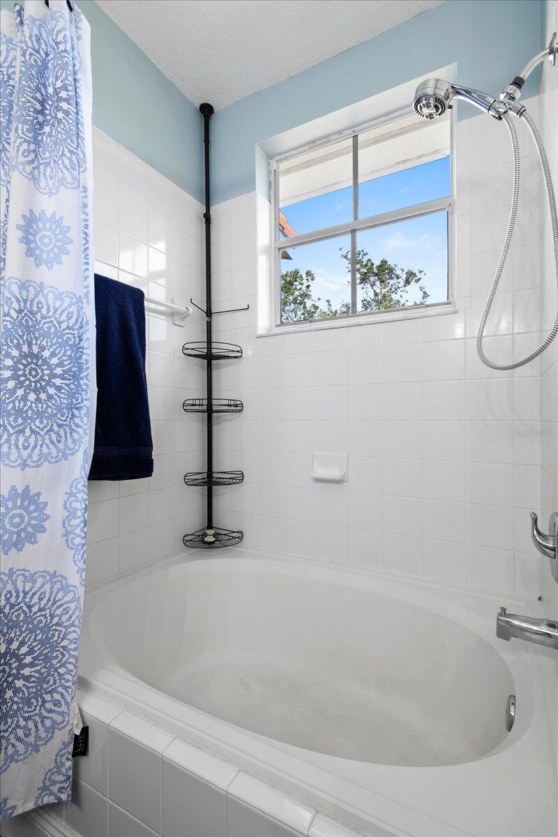 1136 Town Center Drive 22