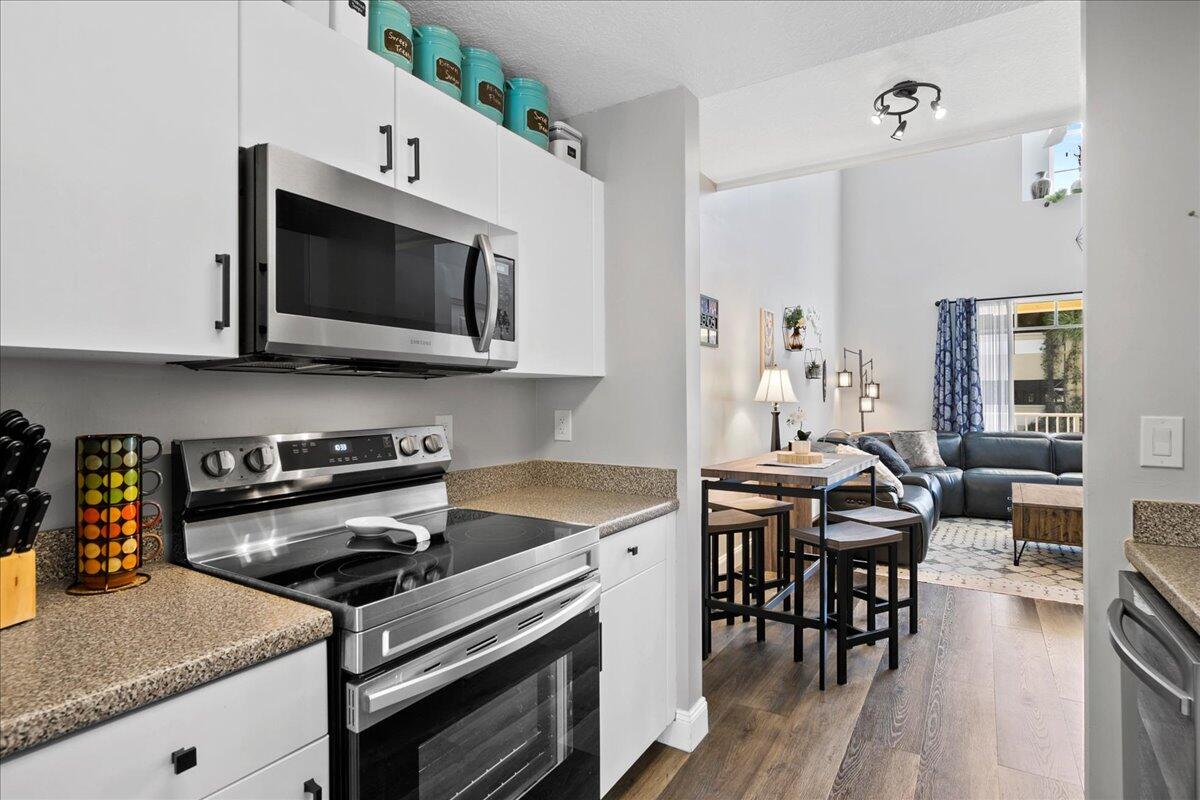 1136 Town Center Drive 22
