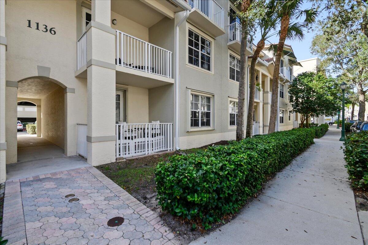 1136 Town Center Drive 22