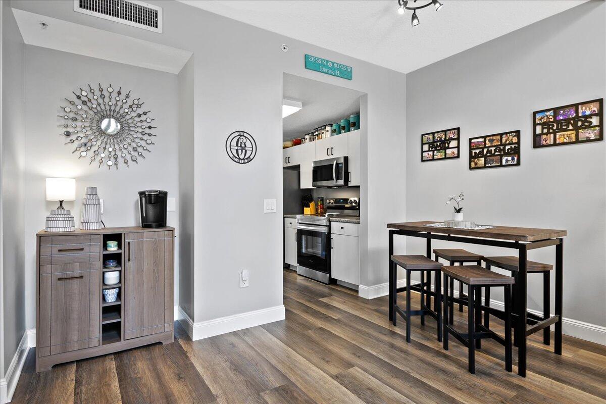 1136 Town Center Drive 22