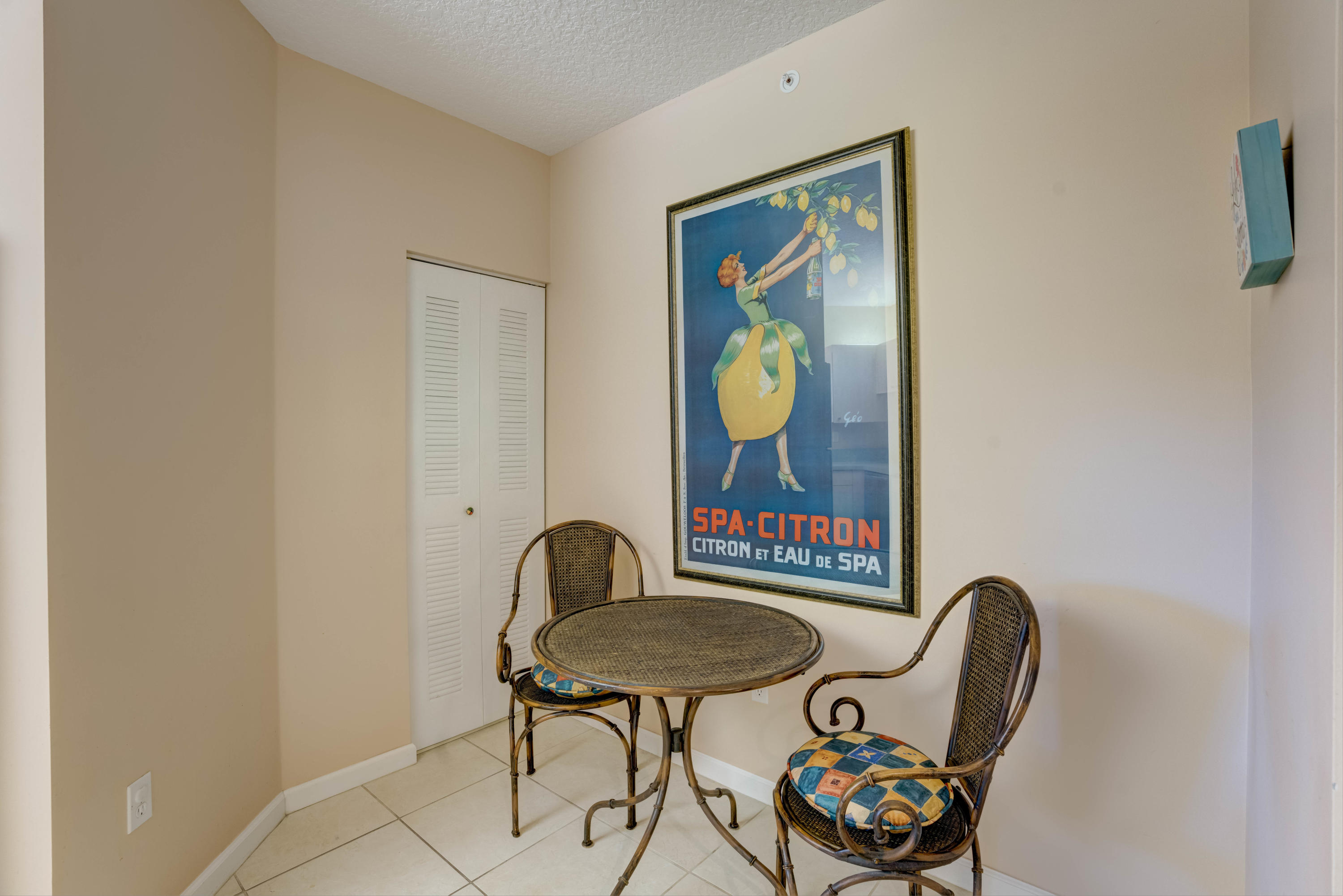 200 Uno Lago Drive 105