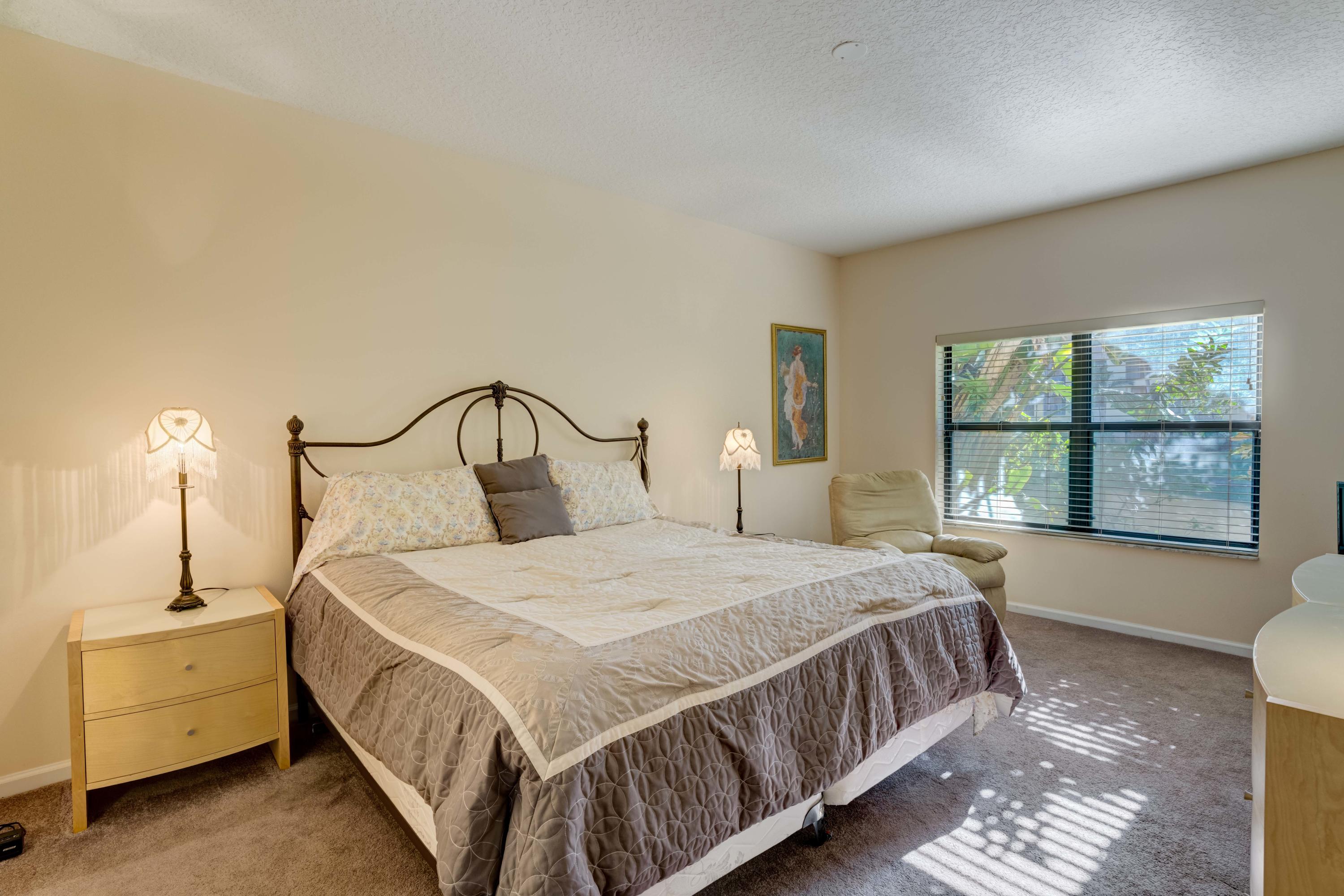 200 Uno Lago Drive 105