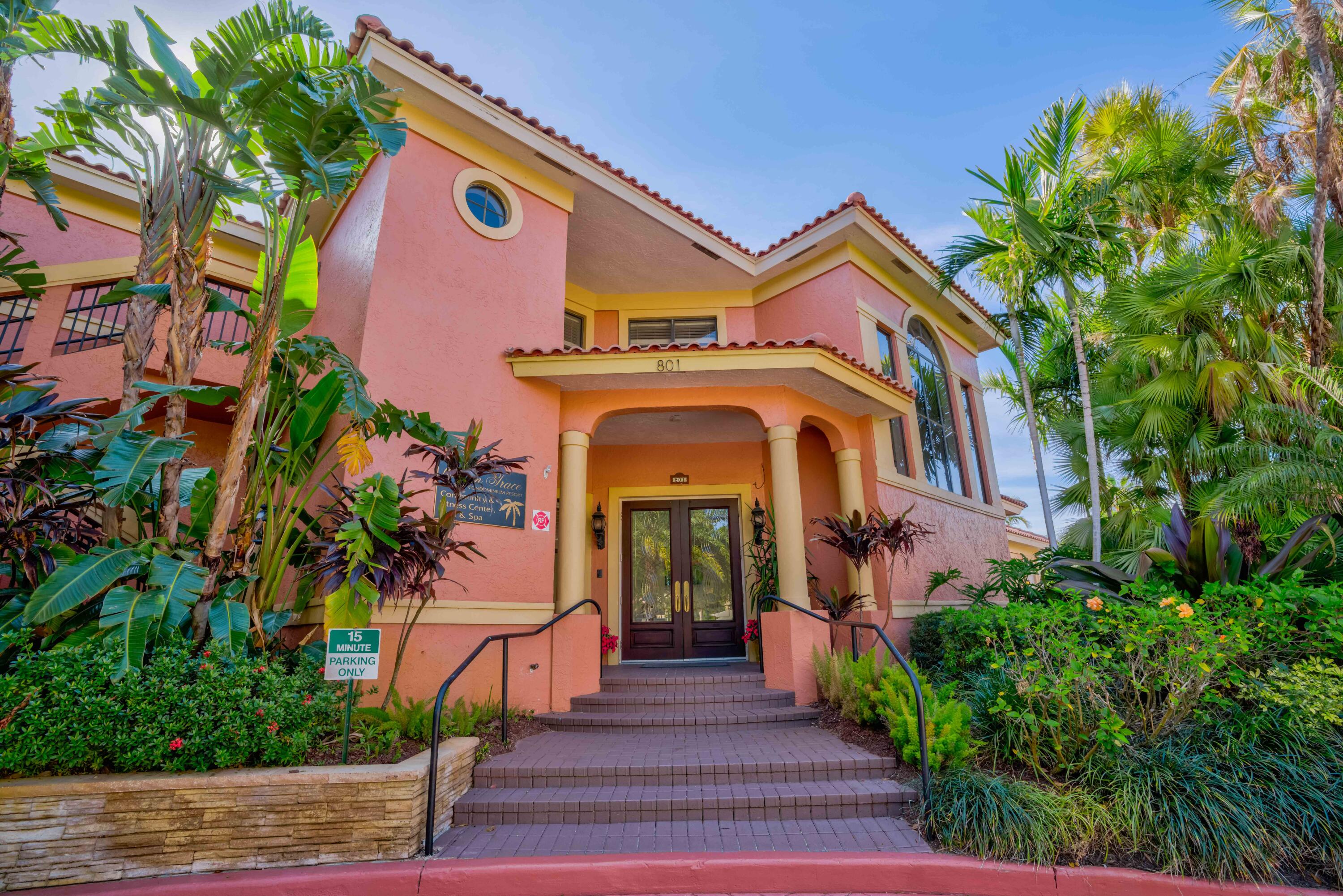 200 Uno Lago Drive 105
