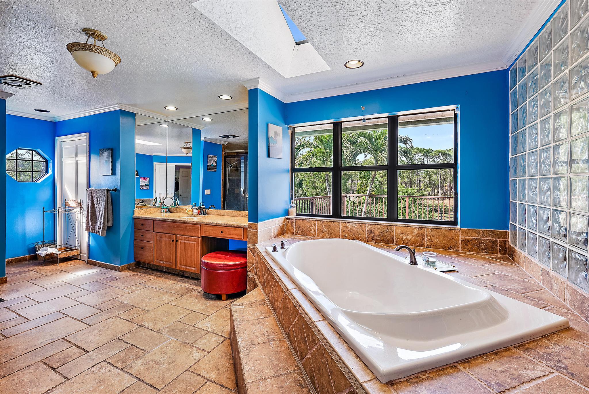 13849 Deer Creek Drive
