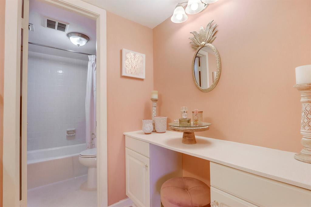 300 Intracoastal Place 102