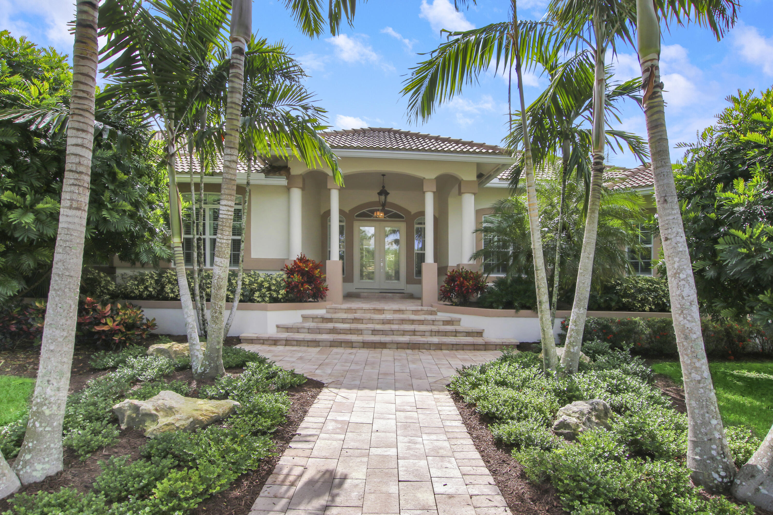 2645 SE Ranch Acres Circle
