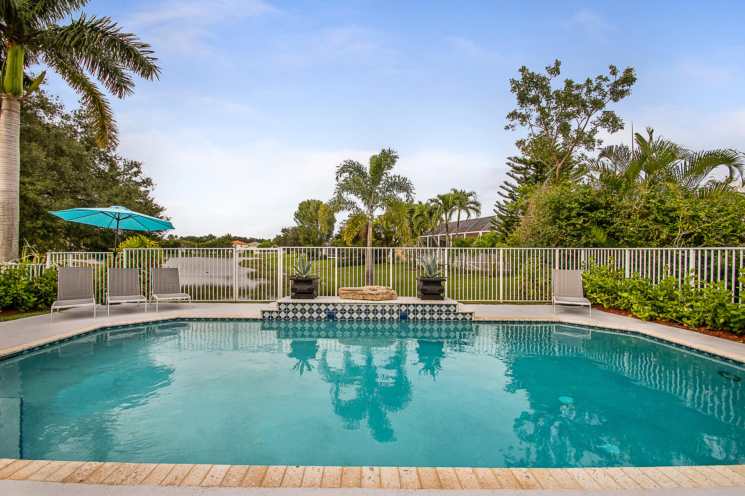 4224 Bluff Harbor Way