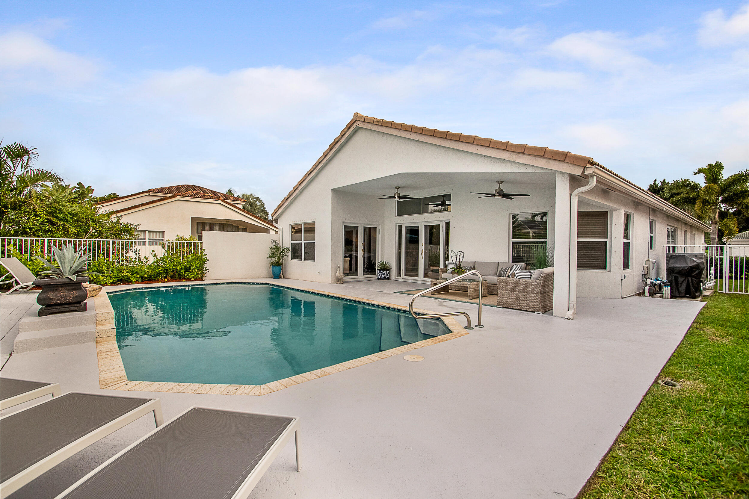 4224 Bluff Harbor Way