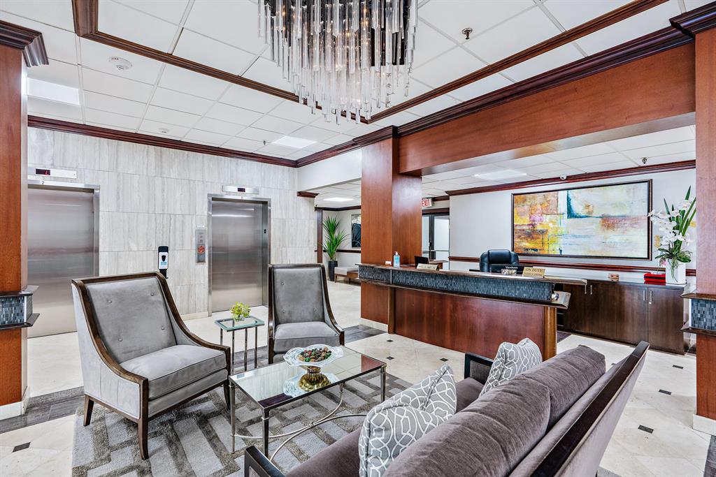 3400 N Ocean Drive 605