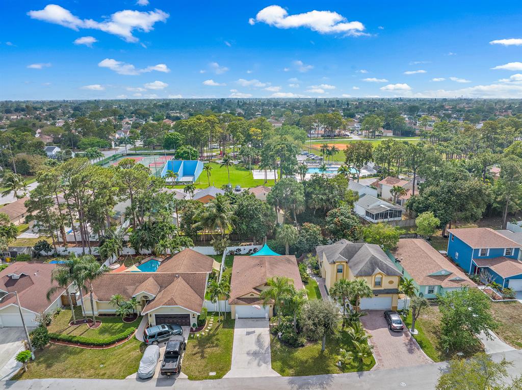 5588 Rambler Rose Way