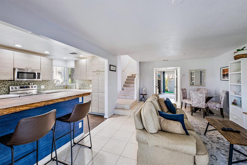 6311 Riverwalk Lane 6