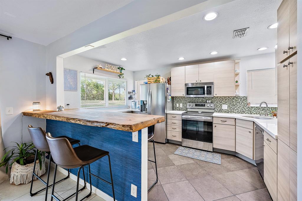 6311 Riverwalk Lane 6