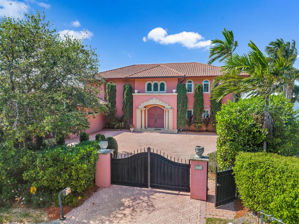 1020 Fairview Lane