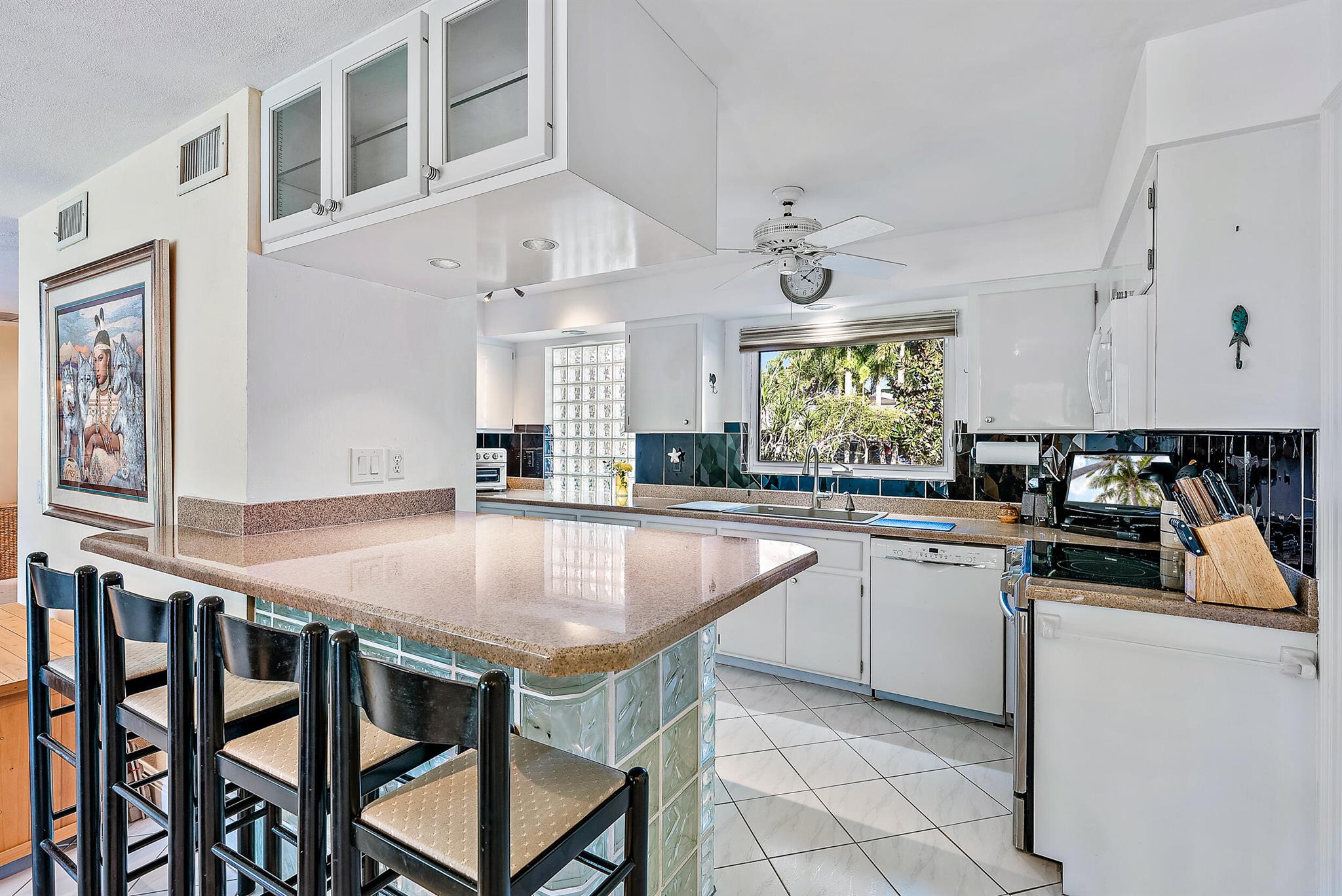 930 Dolphin Drive