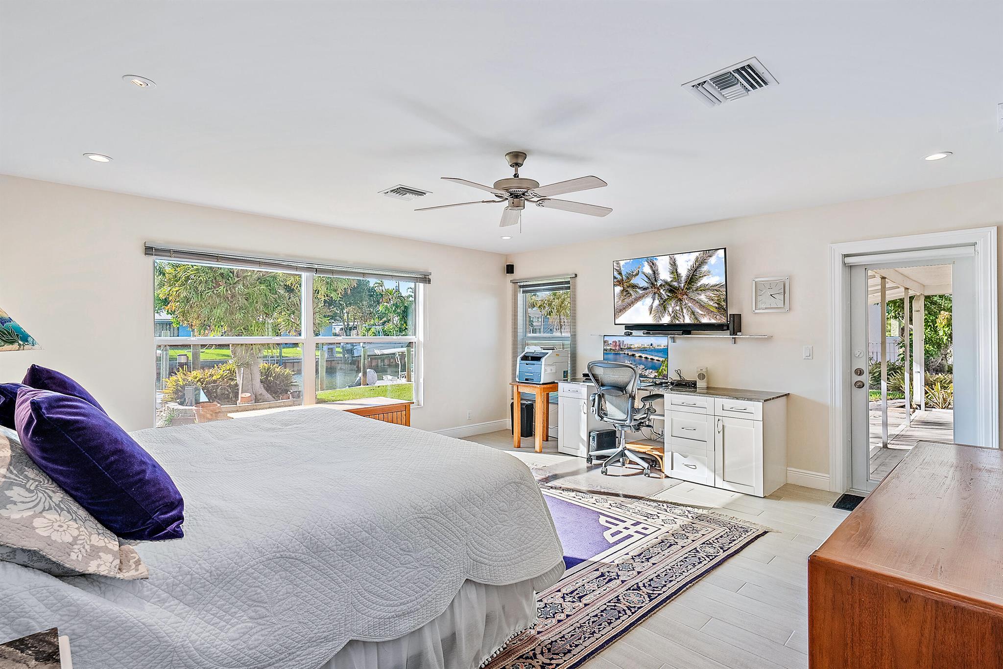 930 Dolphin Drive