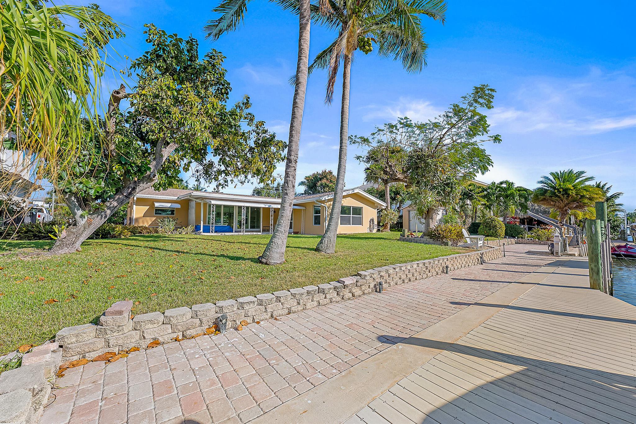 930 Dolphin Drive