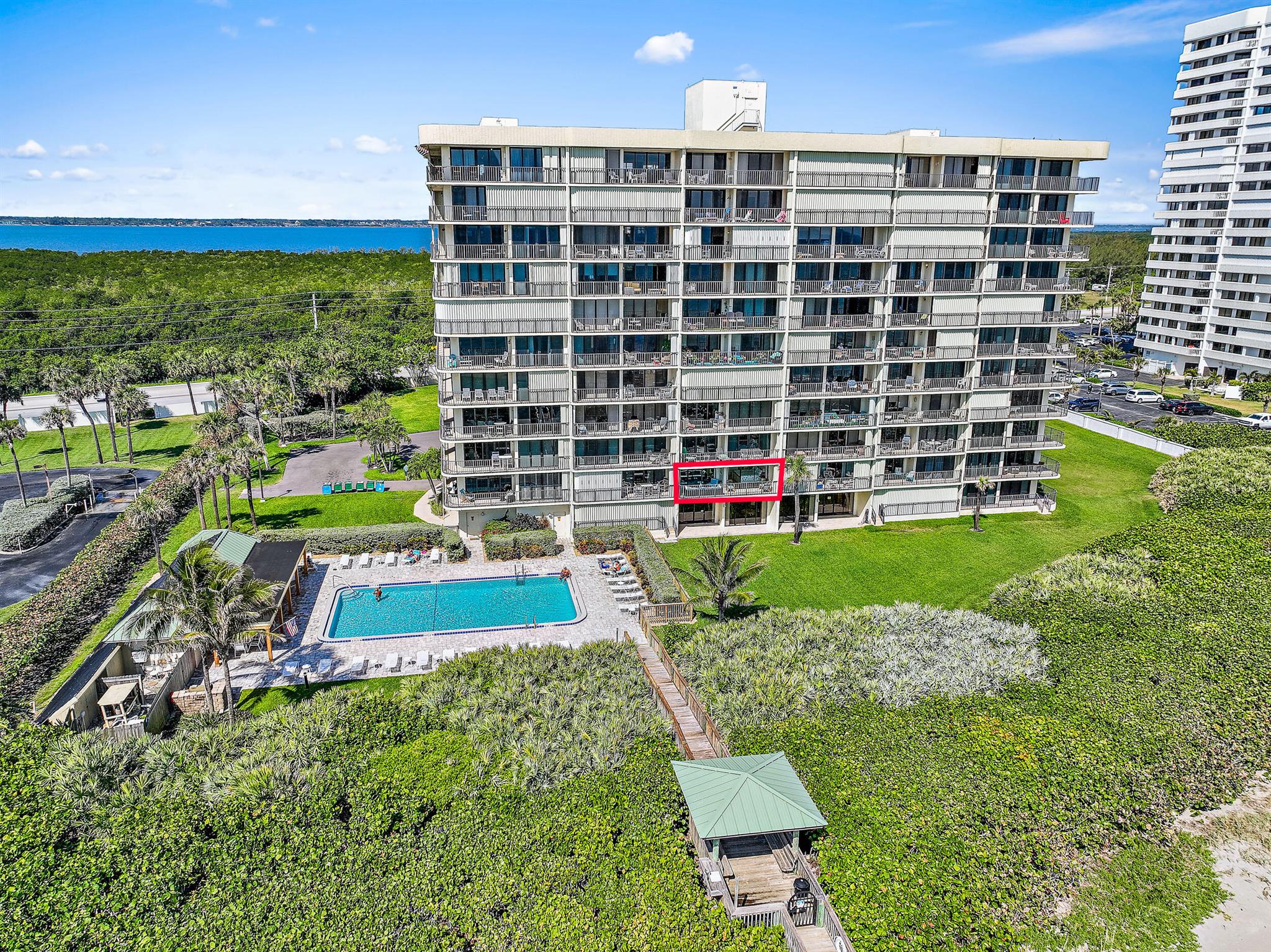 10000 S Ocean Drive 204