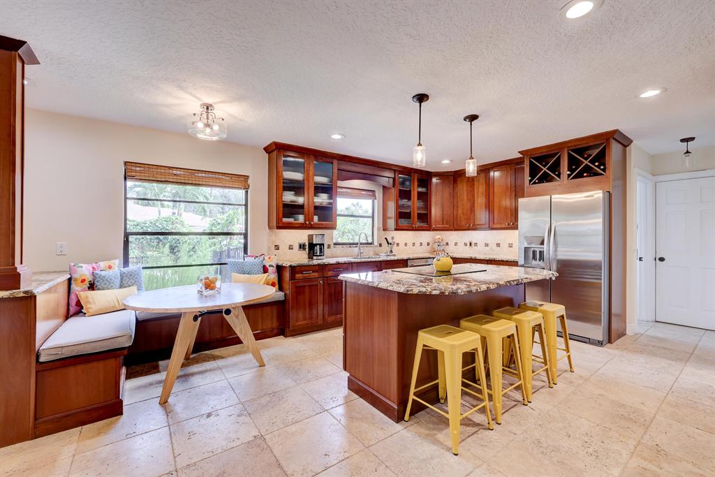 1091 SE Buttonwood Circle
