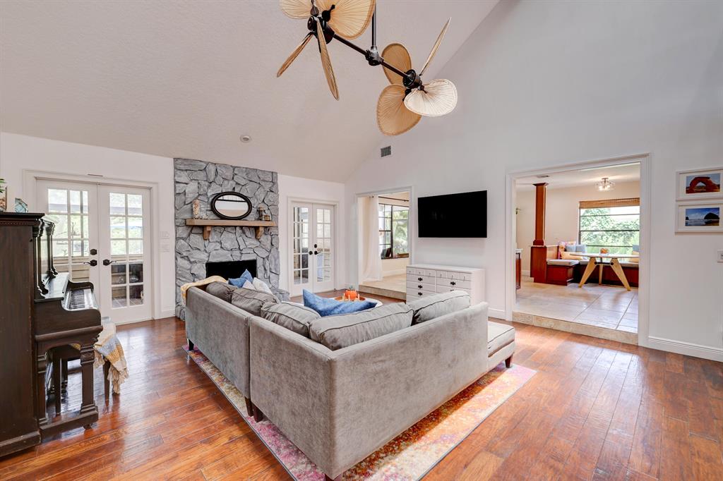 1091 SE Buttonwood Circle